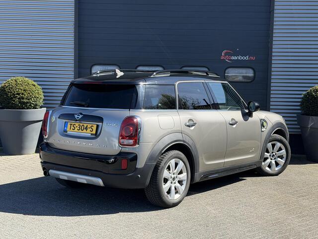 Mini COUNTRYMAN Mini 1.5 Cooper S E ALL4 Chili | Panoramadak | Camera | Head-Up Display | Harmon Kardon | Navigatie | Elektrische Achterklep |
