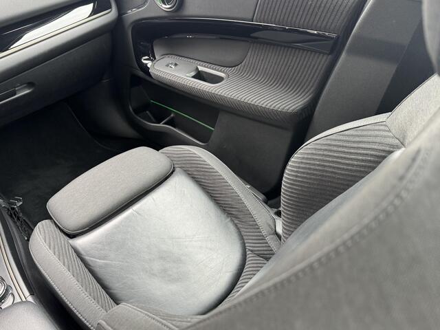 Mini COUNTRYMAN Mini 1.5 Cooper Chili / Dealer onderhouden / Glazen schuif- en kanteldak / Stoelverwarming / Keyless Entry/Start / cruise control / Parkeersensoren Achter