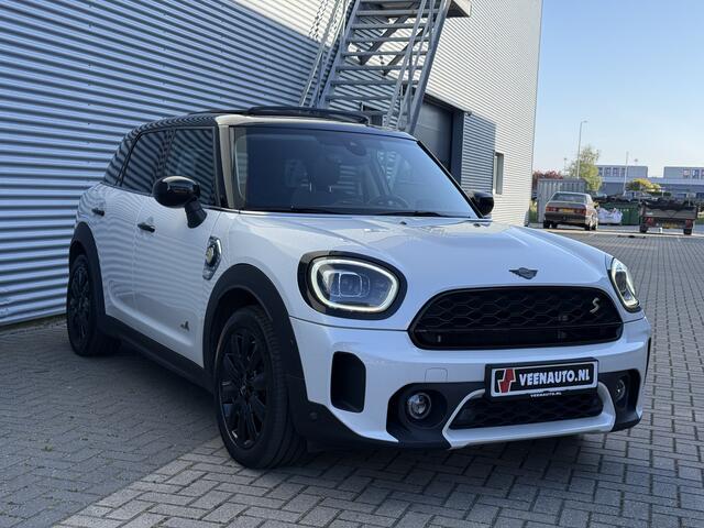 Mini COUNTRYMAN 2.0 Cooper SE ALL4 Pano/H&K/Camera/Apple