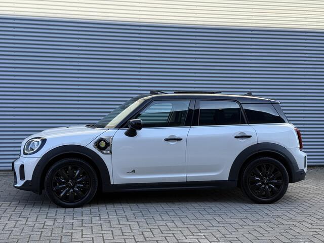 Mini COUNTRYMAN 2.0 Cooper SE ALL4 Pano/H&K/Camera/Apple
