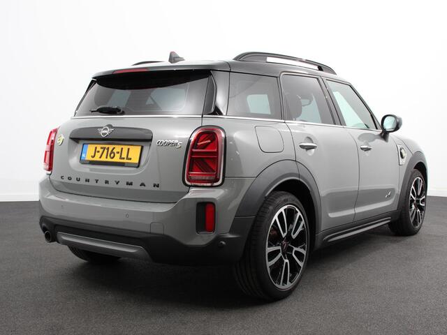 Mini COUNTRYMAN Mini 1.5 Cooper S E Business Automaat ALL4 PHEV Navigatie Parkeer sensoren Keyless start Lichtmetalen velgen Bluetooth