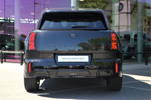 Mini COUNTRYMAN S ALL4 Automaat / John Cooper Works / Pakket L / 20" JCW Flag Spoke 2-tone