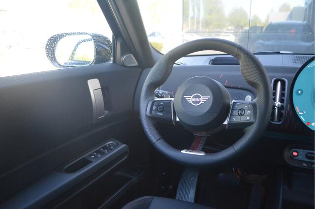 Mini COUNTRYMAN S ALL4 Automaat / John Cooper Works / Pakket L / 20" JCW Flag Spoke 2-tone