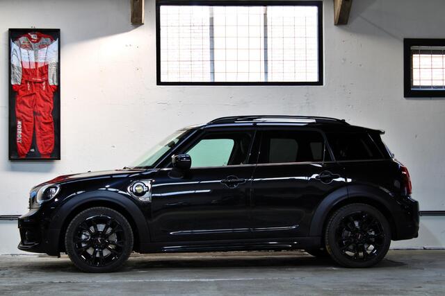 Mini COUNTRYMAN Mini 1.5 Cooper S E ALL4 John Cooper Works | Panoramadak | 19 inch | Memory | NL auto | 1e eigenaar | BTW |