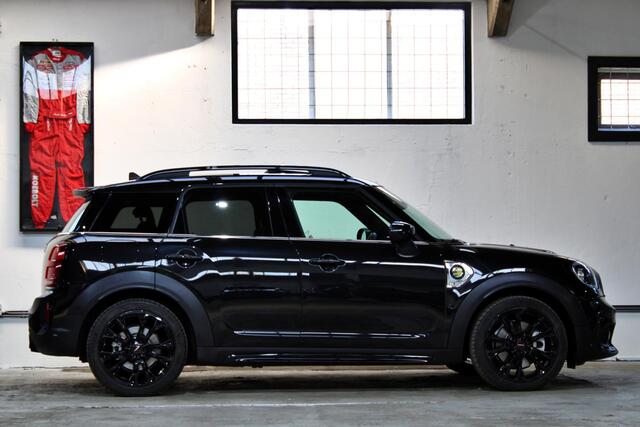Mini COUNTRYMAN Mini 1.5 Cooper S E ALL4 John Cooper Works | Panoramadak | 19 inch | Memory | NL auto | 1e eigenaar | BTW |