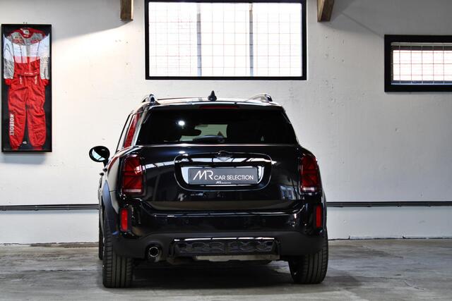 Mini COUNTRYMAN Mini 1.5 Cooper S E ALL4 John Cooper Works | Panoramadak | 19 inch | Memory | NL auto | 1e eigenaar | BTW |