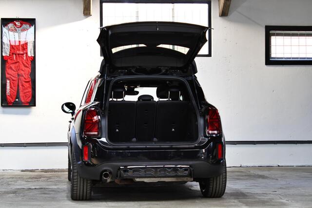Mini COUNTRYMAN Mini 1.5 Cooper S E ALL4 John Cooper Works | Panoramadak | 19 inch | Memory | NL auto | 1e eigenaar | BTW |
