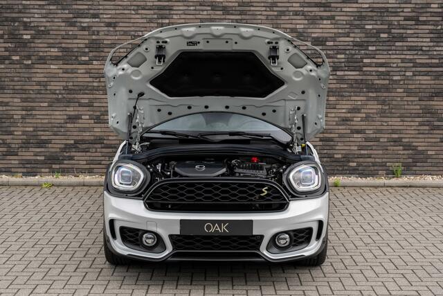 Mini COUNTRYMAN 1.5 Cooper SE Hybride ALL4 JCW-Trim | Navigatie | Panorama | Half Leder | Camera | Head-Up | 18"LM | White Silver