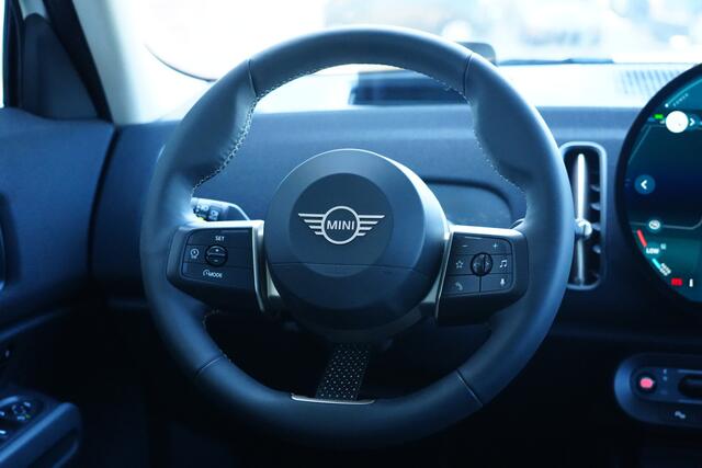 Mini COUNTRYMAN 1.5 Cooper Classic 170pk Panoramadak/Stoelerwarming/Camera