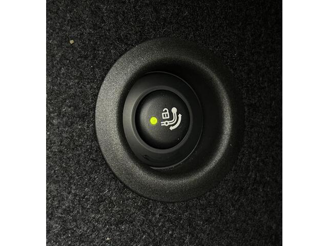 Mini COUNTRYMAN Mini SE ALL4 Favoured M 66.5 kWh 2024 - 312 PK PANO+HUD+STUUR/STOELVRWRMNG