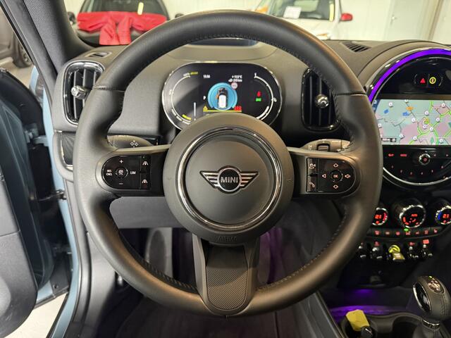 Mini COUNTRYMAN 2.0 Cooper SE ALL4 Pano/H&K/Camera/Apple