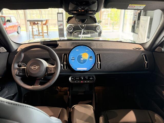 Mini COUNTRYMAN E John Cooper Works 66.5 kWh Pakket XL | Panoramadak | Comfort Access | Head-up display