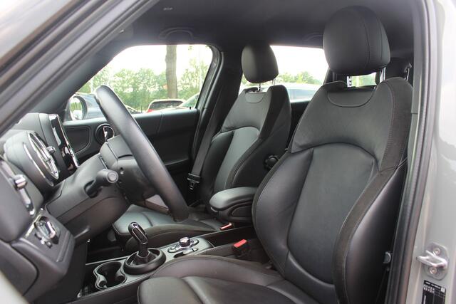 Mini COUNTRYMAN Mini 1.5 Cooper Business Edition / Leder / Navigatie / Parkeerhulp V+A / Harman Kardon / 18'' / Cruise Control