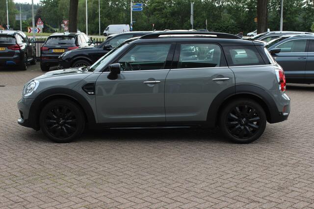 Mini COUNTRYMAN Mini 1.5 Cooper Business Edition / Leder / Navigatie / Parkeerhulp V+A / Harman Kardon / 18'' / Cruise Control