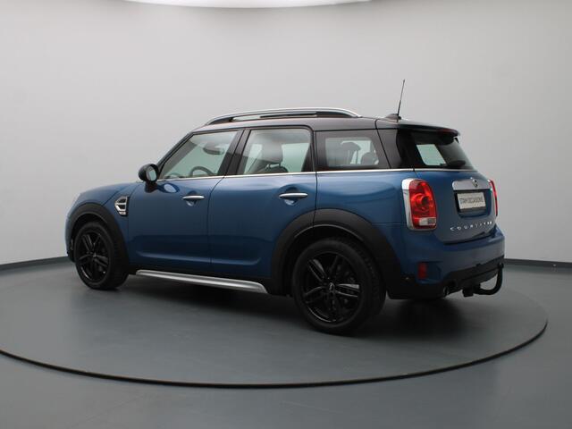 Mini COUNTRYMAN Mini Cooper Chili 135pk Airco | Parkeersens. v+a | Voorruitverw. | Trekhaak afneembaar.