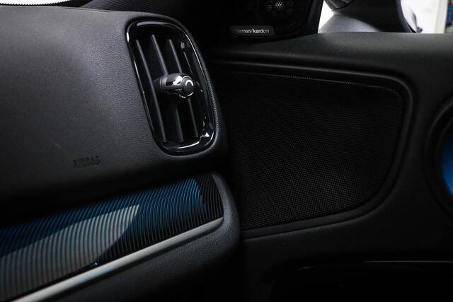 Mini COUNTRYMAN 2.0 John Cooper Works S ALL4 White Silver Edition | PANORAMADAK | HEAD UP | HARMAN KARDON | DRAADLOZE LADER | DAB | APPLE | CAMERA