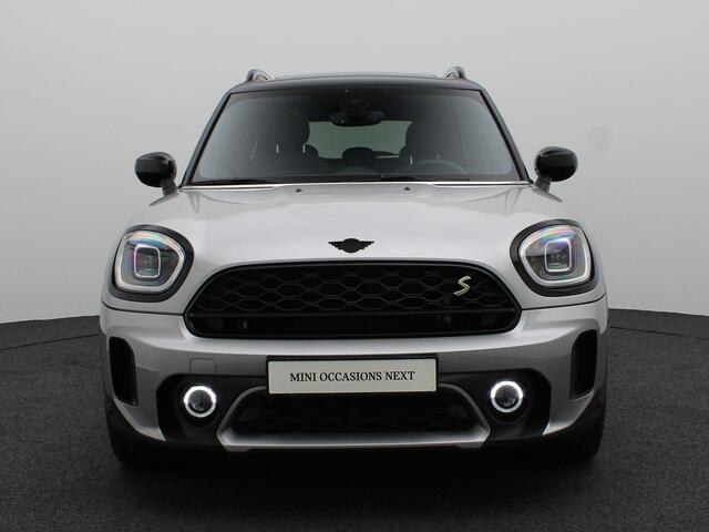 Mini COUNTRYMAN Cooper S E ALL4 Classic + Essence Pack + Panoramdak + Elektrisch Verstelbare Sportstoelen + Harman Kardon + 19''