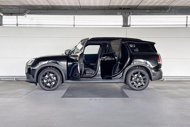 Mini COUNTRYMAN 1.5 C Classic L | 18 inch Asteroid Spoke Black