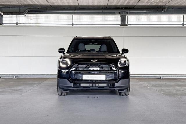 Mini COUNTRYMAN 1.5 C Classic L | 18 inch Asteroid Spoke Black