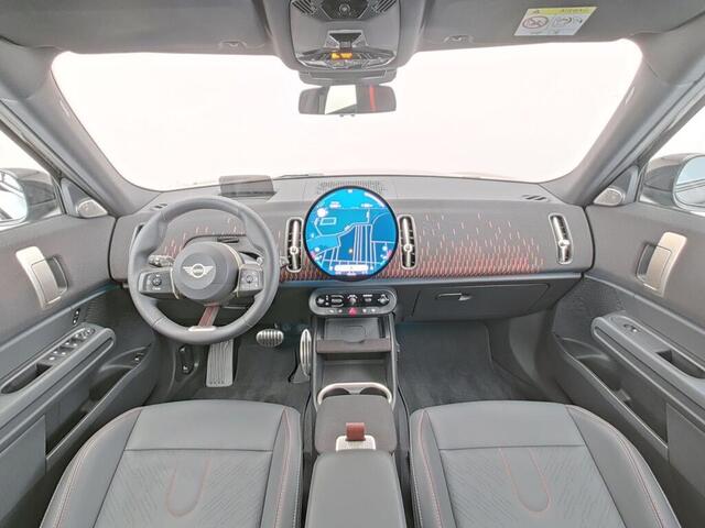 Mini COUNTRYMAN 2.0 JCW ALL4 John Cooper Works 300 pk | Pakket XL | Elektrisch verstelbare stoelen | 360 graden camera | Panoramadak |