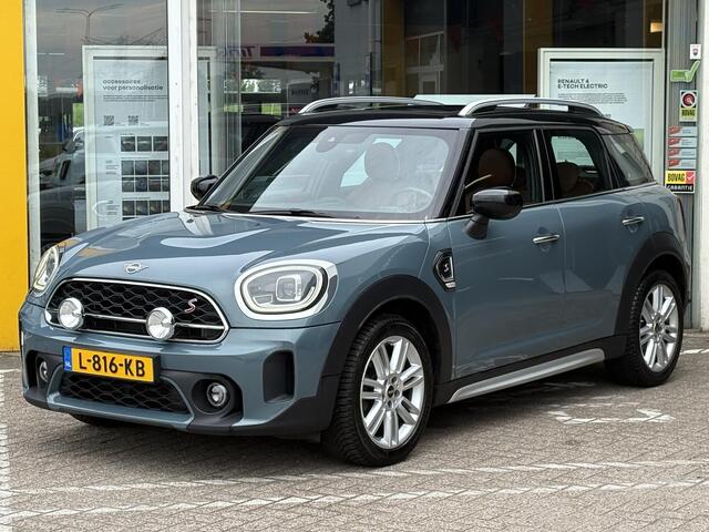 Mini COUNTRYMAN 2.0 Cooper S Classic | NAP | Trekhaak afneembaar | elektrisch glazen panorama-dak | Elektrische achterklep | Achteruitrijcamera | Navigatie | Climate Control | Leer |