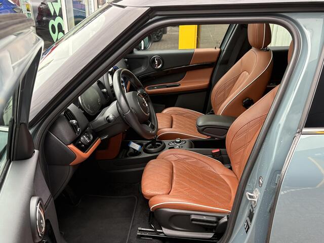 Mini COUNTRYMAN 2.0 Cooper S Classic | NAP | Trekhaak afneembaar | elektrisch glazen panorama-dak | Elektrische achterklep | Achteruitrijcamera | Navigatie | Climate Control | Leer |