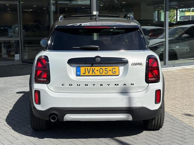 Mini COUNTRYMAN 1.5 Cooper S E ALL4 Chili PHEV | Panoramadak | Leder | Stoelverwarming | Achteruitrijcamera | Winterset