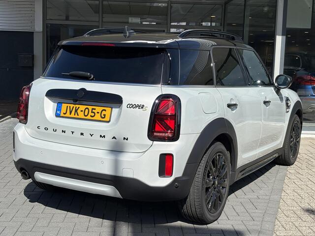 Mini COUNTRYMAN 1.5 Cooper S E ALL4 Chili PHEV | Panoramadak | Leder | Stoelverwarming | Achteruitrijcamera | Winterset