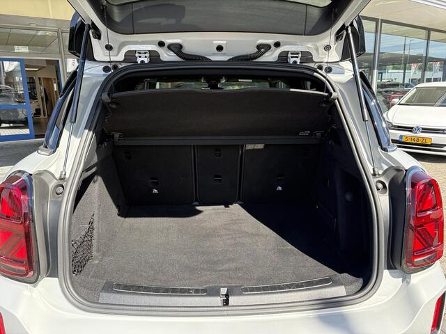 Mini COUNTRYMAN 1.5 Cooper S E ALL4 Chili PHEV | Panoramadak | Leder | Stoelverwarming | Achteruitrijcamera | Winterset