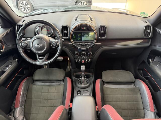 Mini COUNTRYMAN 2.0 Cooper S Chili, 192Pk, 2019, 1ste eigenaar, JCW stoelen, Panoramadak, Climate control, Trekhaak afneembaar, Navigatie, Stoelverwarming, Elektrische achterklep