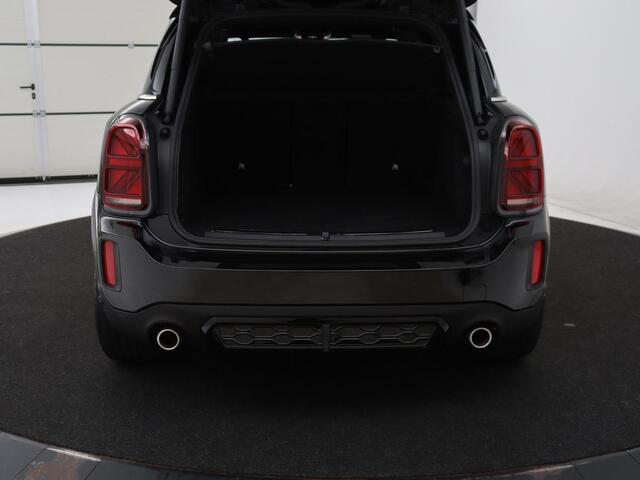 Mini COUNTRYMAN 2.0 Cooper S Hammersmith | Panoramadak | Carplay | Camera | Harmon Kardon | Leder | Stoel verwarming | Elektrische kofferbak | Digital cockpit | Keyless | Cruise control | Climate control
