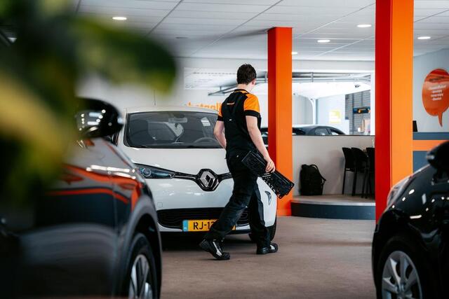 Mini COUNTRYMAN 1.5 COOPER ALL4 CHILI I AUTOMAAT I APPLE CARPLAY I STOELVERWARMING I NAVIGATIE