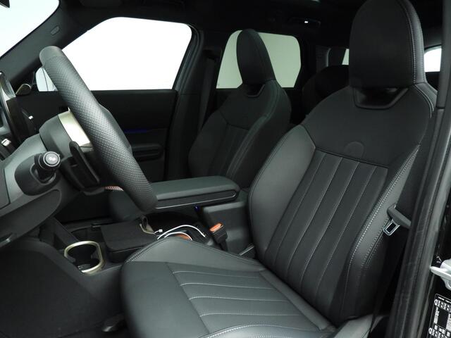Mini COUNTRYMAN 1.5 C John Cooper Works L Comfort Access | Panoramadak | Driving Assistant Plus | Harman Kardon | Head-Up | Trekhaak | Stuurwielrand verwarmd