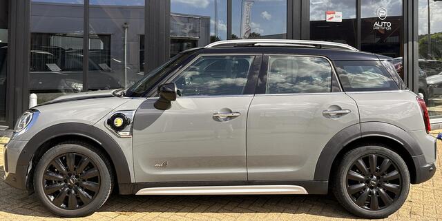 Mini COUNTRYMAN Cooper S E ALL4 AT | FACELIFT | 1e Eigenaar | Dealeronderhouden | Virtual Cockpit | PANO | Stoelverwarming | Navigatie | Carplay | Elektrische Achterklep | Achteruitrijcamera | Parkeersensoren |