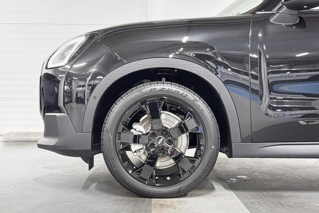 Mini COUNTRYMAN C | Trekhaak | 19" LM John Cooper Works Runway Spoke black