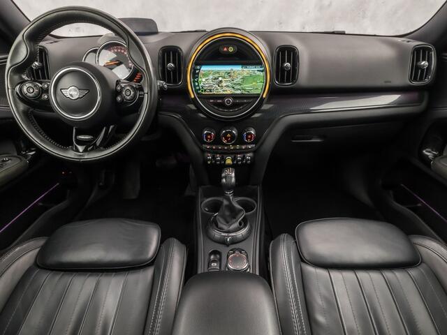 Mini COUNTRYMAN 1.5 Cooper S E ALL4 Chili 225Pk Automaat (PANORAMADAK, DEALER ONDERHOUDEN, GROOT NAVI, HRAD-UP DISPLAY, STOELVERWARMING, SPORTSTOELEN, LEDER, GETINT GLAS, ADAPTIVE CRUISE, NIEUWSTAAT)