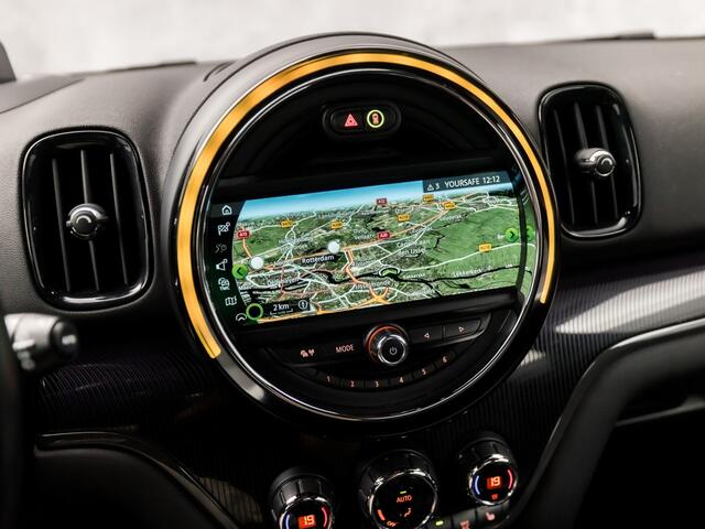 Mini COUNTRYMAN 1.5 Cooper S E ALL4 Chili 225Pk Automaat (PANORAMADAK, DEALER ONDERHOUDEN, GROOT NAVI, HRAD-UP DISPLAY, STOELVERWARMING, SPORTSTOELEN, LEDER, GETINT GLAS, ADAPTIVE CRUISE, NIEUWSTAAT)