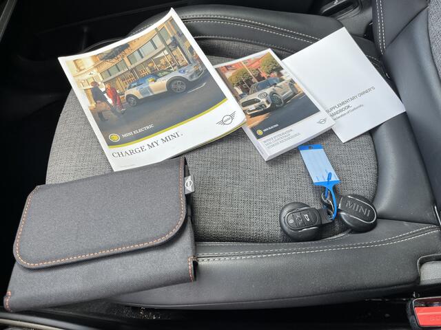 Mini COUNTRYMAN 1.5 Cooper S E ALL4 Classic // HALF LEDER // SCHUIF-KANTELDAK // KEYLESS // HEAD-UP DISPLAY // ELEK. KLEP // CAMERA+SENSOREN // NAVI+CARPLAY//