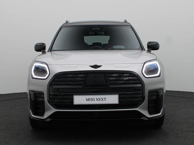 Mini COUNTRYMAN 2.0 John Cooper Works ALL4 JCW Pack Pakket L + John Cooper Works Uitvoering + 19" John Cooper Works Runway Spoke black