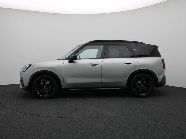 Mini COUNTRYMAN 2.0 John Cooper Works ALL4 JCW Pack Pakket L + John Cooper Works Uitvoering + 19" John Cooper Works Runway Spoke black