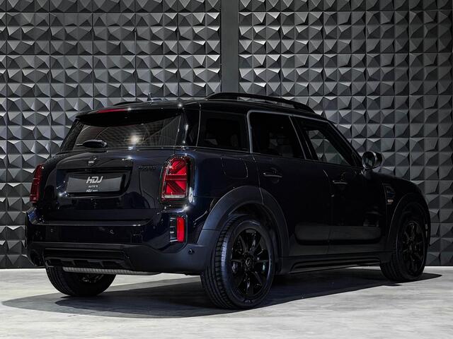 Mini COUNTRYMAN 1.5 Cooper Classic | All Black | Pano | H/K | Leer | Adap. Cruise | Memory | Ad. Licht |