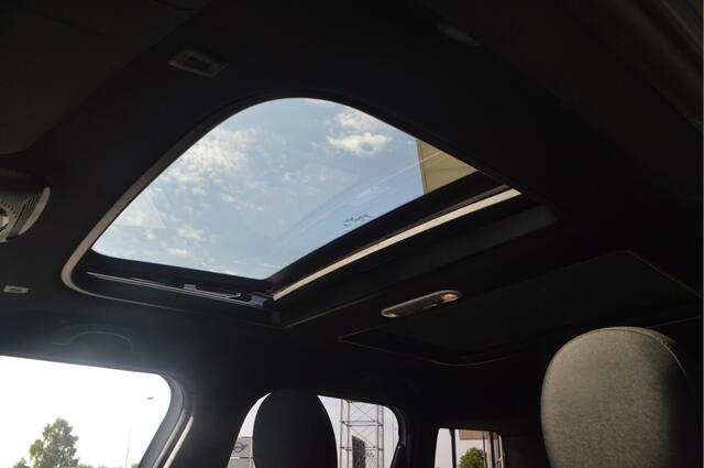 Mini COUNTRYMAN Cooper Chili Automaat / Panoramadak / Head-up / Harman-Kardon / 18"LM-velgen / Comfort Acces / Navigatie