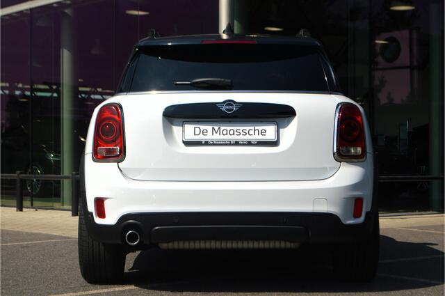 Mini COUNTRYMAN Cooper Chili Automaat / Panoramadak / Head-up / Harman-Kardon / 18"LM-velgen / Comfort Acces / Navigatie