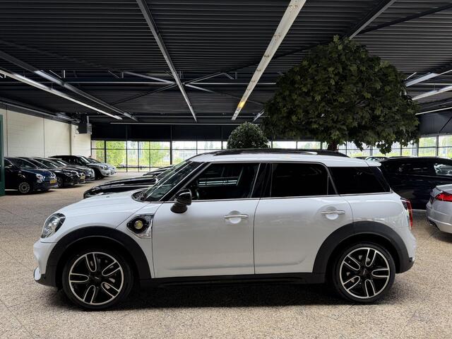 Mini COUNTRYMAN 1.5 Cooper S E ALL4 Chili | Pano | Camera | JCW Velgen | Leder |