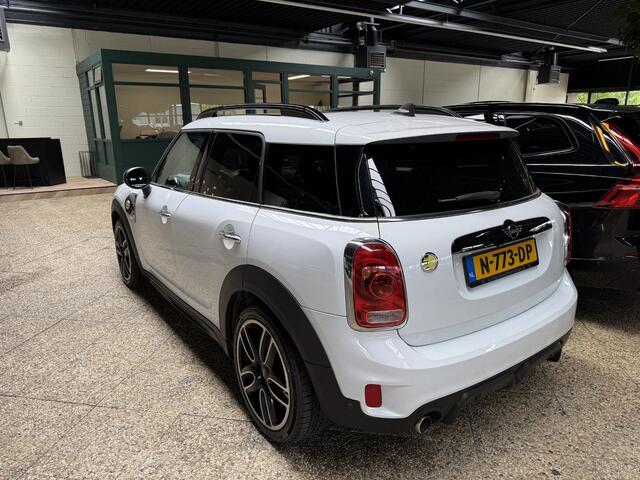 Mini COUNTRYMAN 1.5 Cooper S E ALL4 Chili | Pano | Camera | JCW Velgen | Leder |