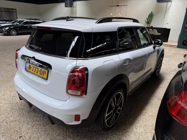 Mini COUNTRYMAN 1.5 Cooper S E ALL4 Chili | Pano | Camera | JCW Velgen | Leder |