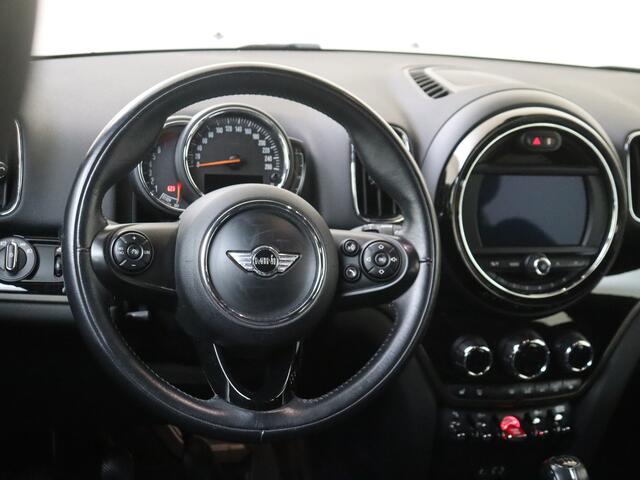 Mini COUNTRYMAN 1.5 Cooper Chili YP