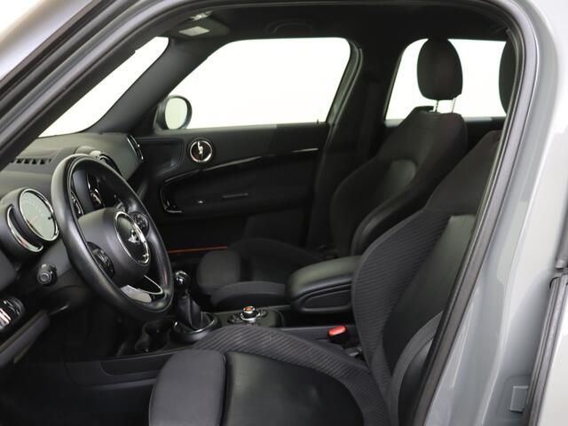 Mini COUNTRYMAN 1.5 Cooper Chili YP
