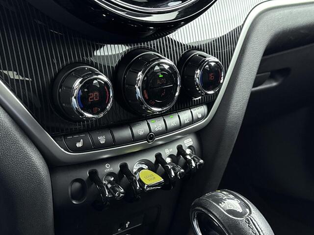 Mini COUNTRYMAN 1.5 Cooper SE ALL4 Classic | Head-up display | Achteruitrijcamera | Stoelverwarming | Leder | Navigatie | Keyless | Afneembare Trekhaak