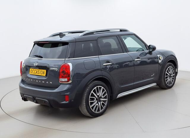 Mini COUNTRYMAN 1.5 Cooper S E ALL4 Salt John Cooper Works | Panoramadak | Stoelverwarming | Cruise Control | Apple Carplay | Navigatie | Parkeersensoren | Climate Control | Leer | Mini Driving Modes |
